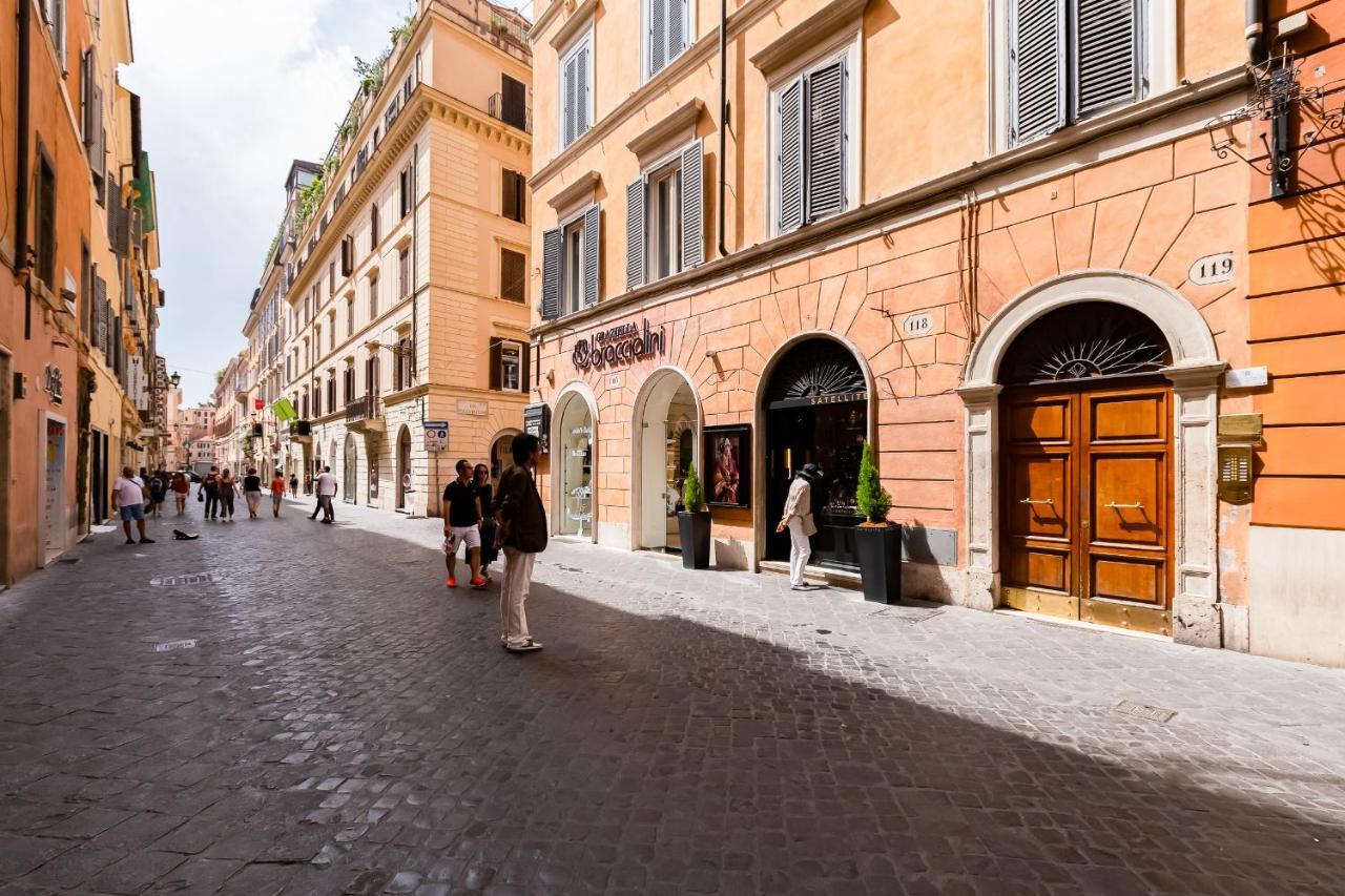 Charming - Spanish Steps Rom